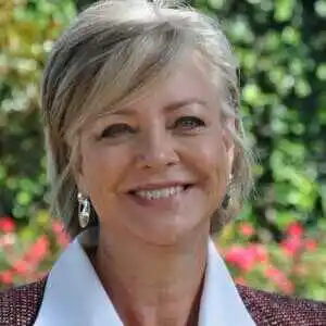 Aimee Graves, MA