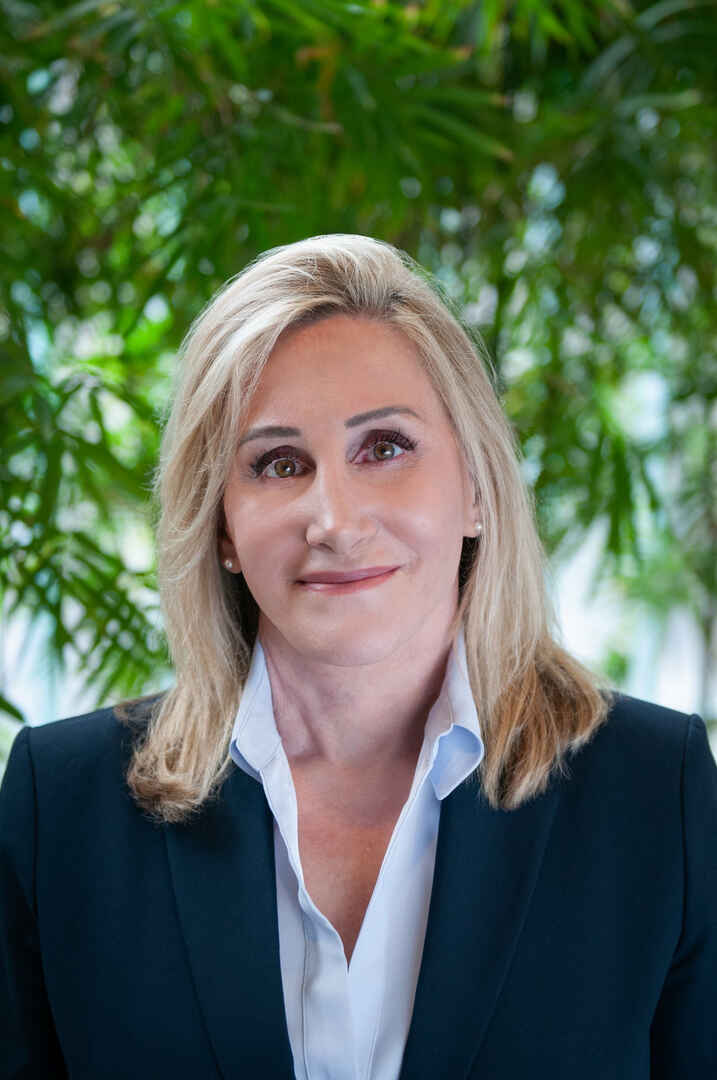 Alta DeRoo, MD, MBA, DFASAM, FACOG