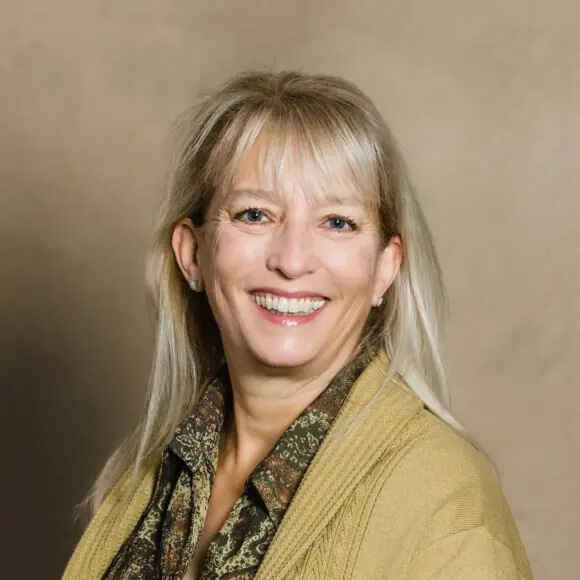 Anne Dennis-Choi