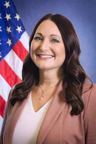 Carrie L Hensley