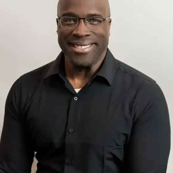Desmond Lomax