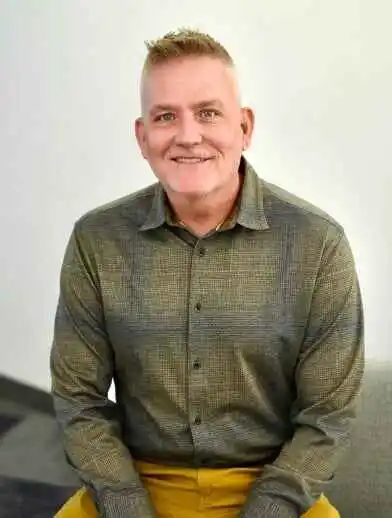 Dr. Chris Carson