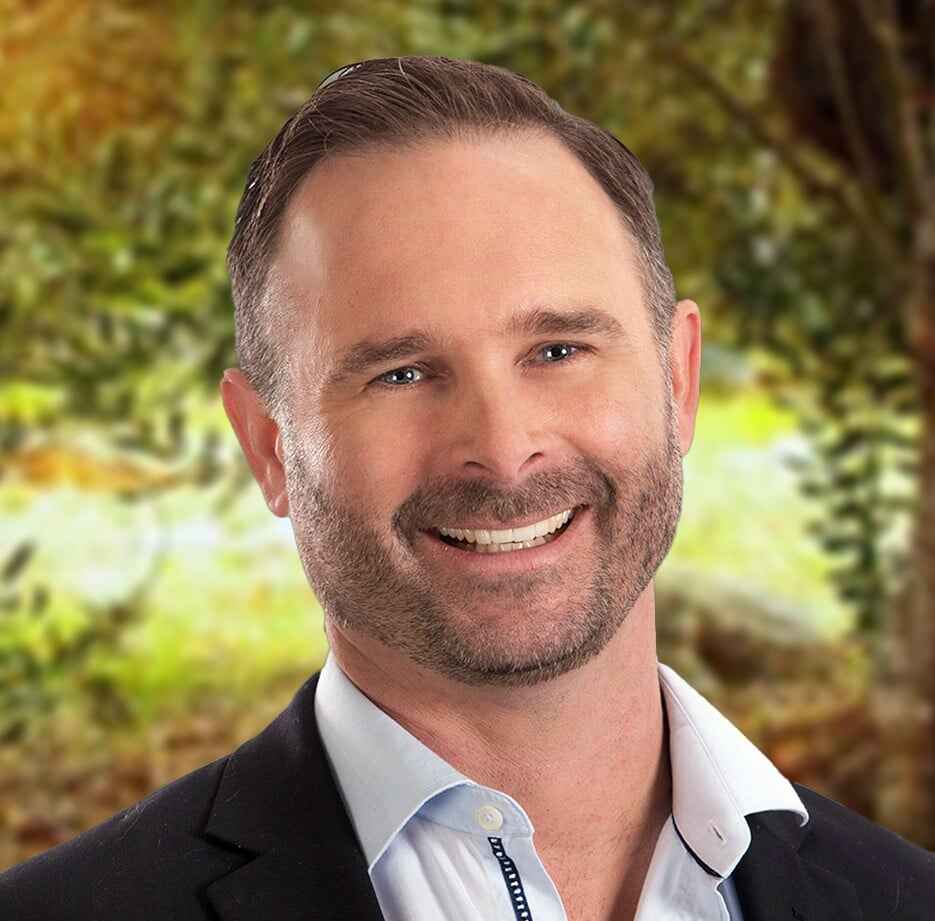 Dr. Christian Small