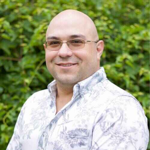 Dr. Roberto Santamaria