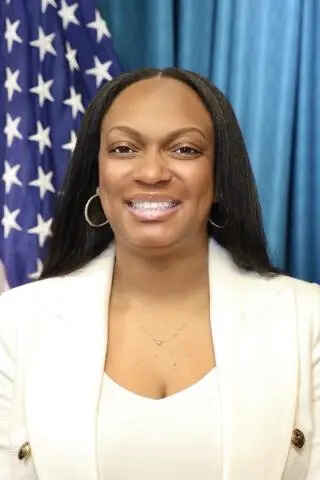 Ebony McKnight, DNP, FNP-BC, NEA-BC