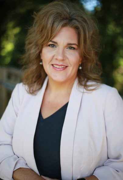 Jennifer Garrett, FNP