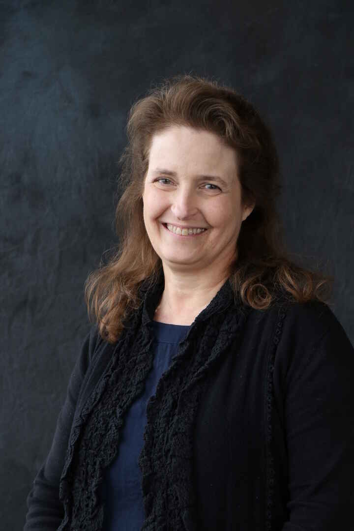 Laura L. Kender