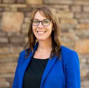 Leslie Wiss, LPC