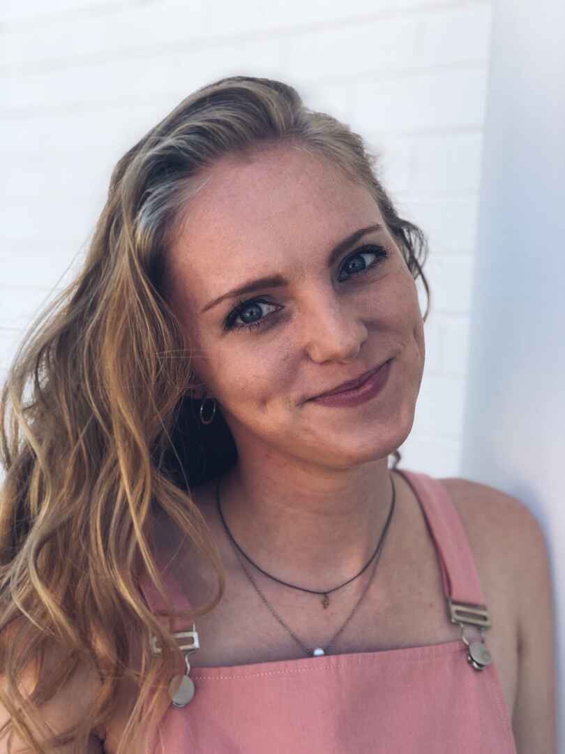 Lindsey Dale