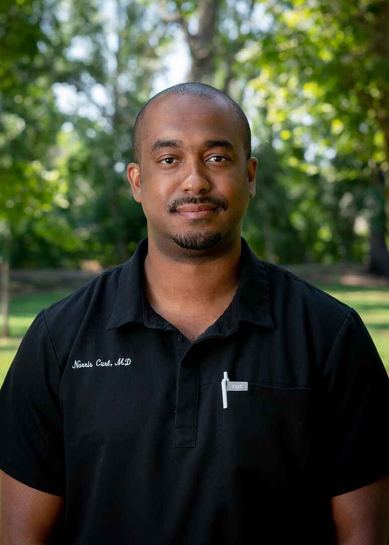 Norris Curl, MD, Specialization: Internal Medicine, Dr.