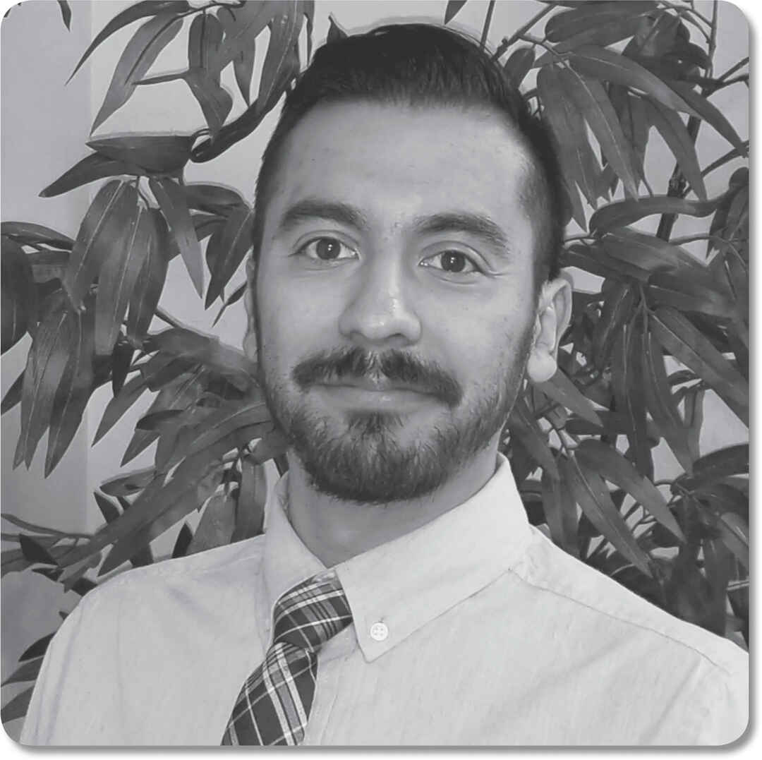 Oscar Solis, Operations Manager