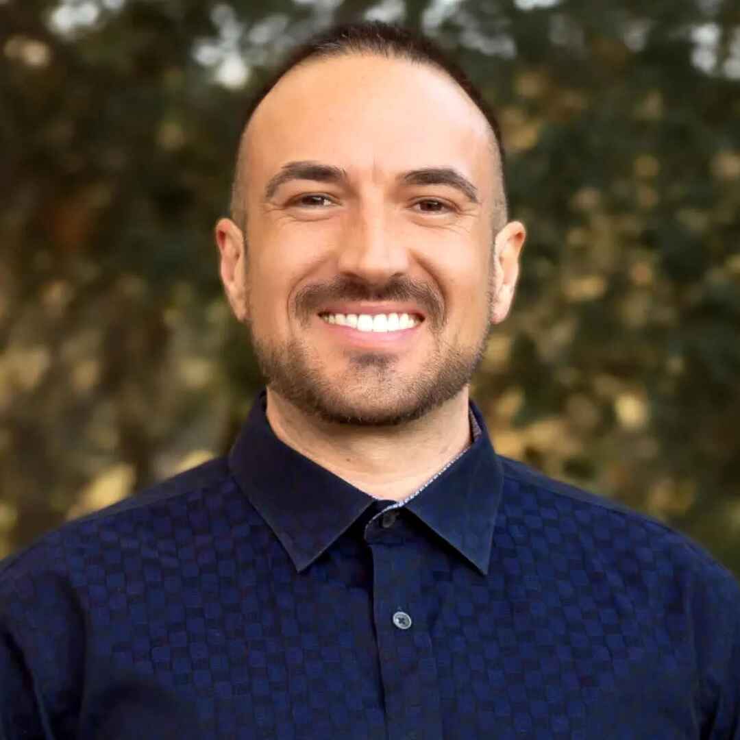 Rj Elizarraz
