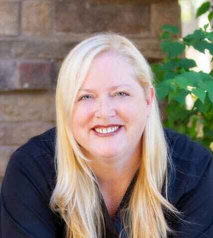 Tara Kesecker, LVN