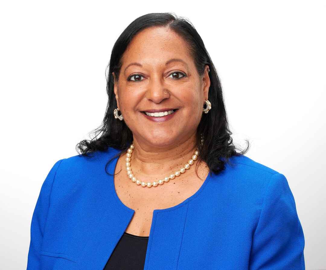 Toni Hendrix