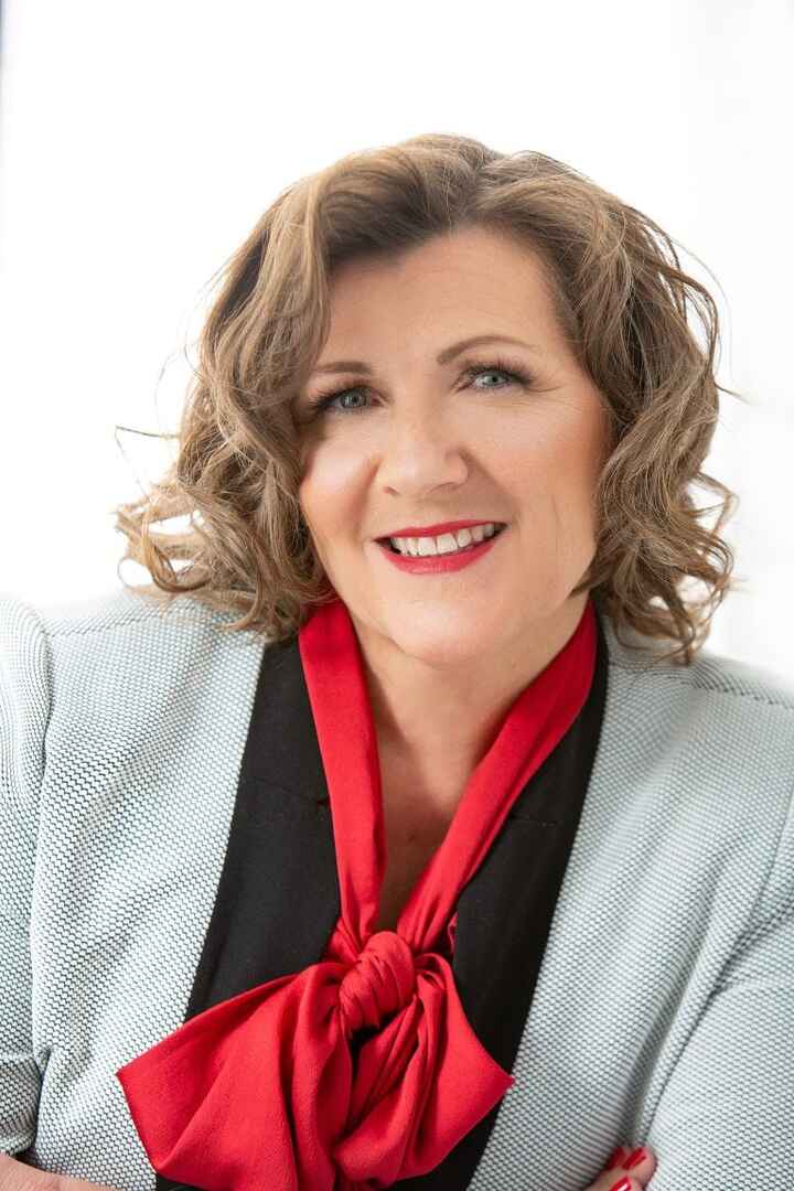 Tracey Papesh, MSW, CADC, CDVP