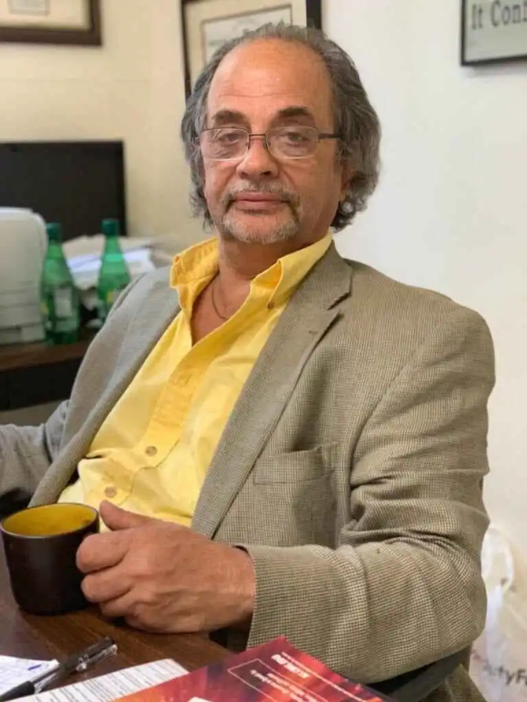 Vadim Oyvin, MD